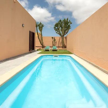 Home2book Exquisite Private Pool Tajora Villa